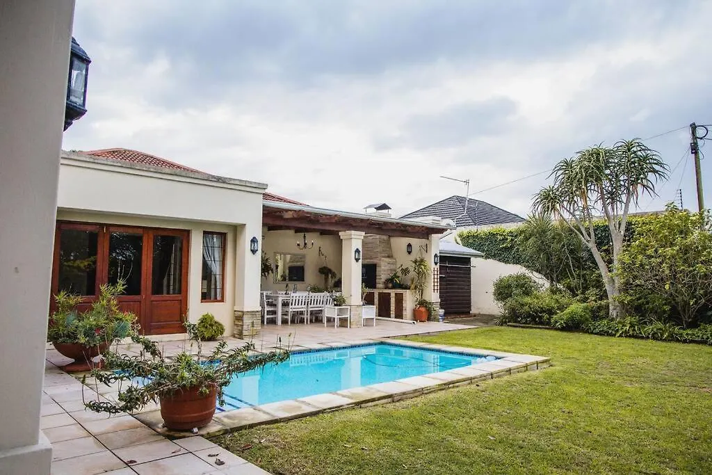Apartment African Lily Private Guest House Port Elizabeth